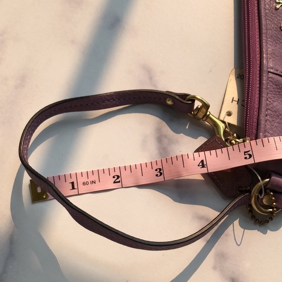 Coach Madison Glazed Wristlet Pochette Lavender NWT flaws - Picture 10 of 14